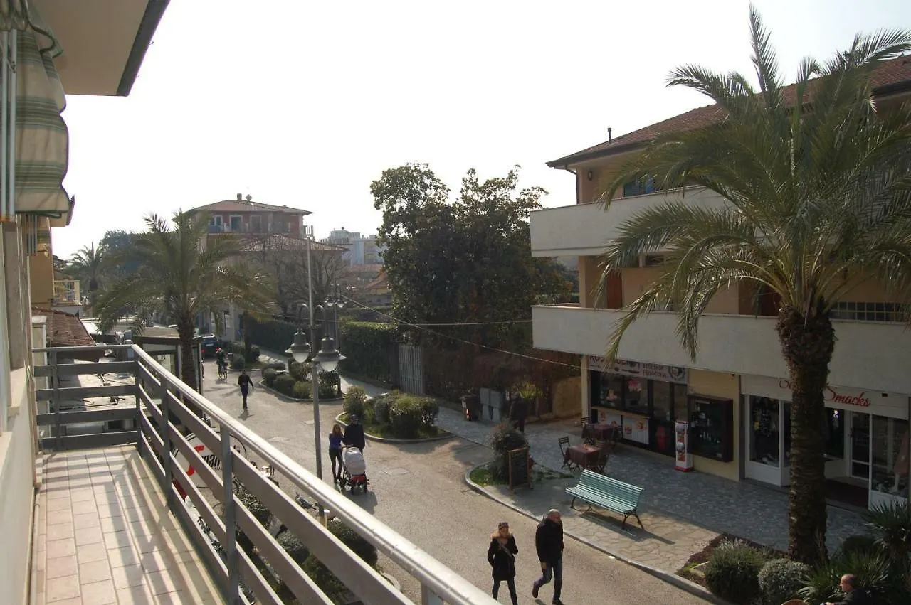 Apartment Appartamento Versilia Pietrasanta